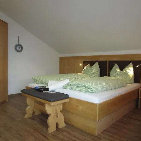 Kochhof Apartament *